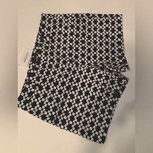 NWT Banana Republic Avalon Short, Size 6